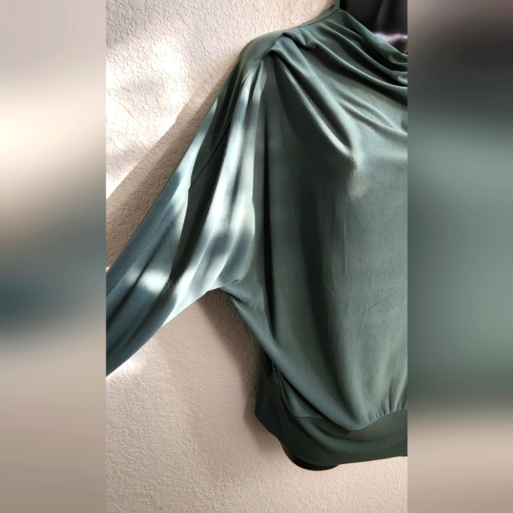 Ann Taylor NWT cowl neck top